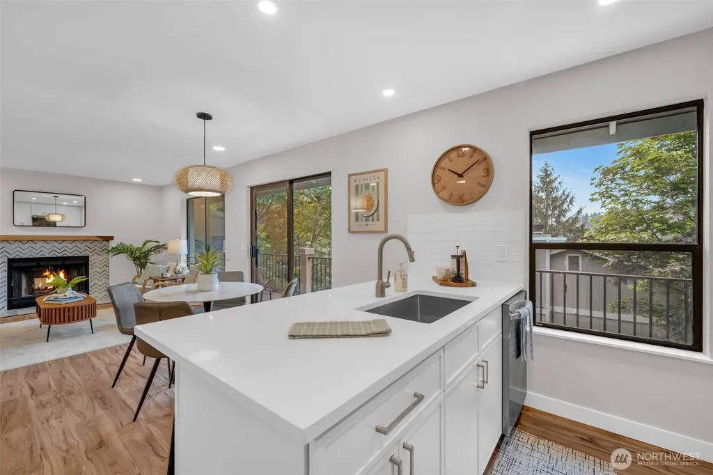 11701 100th Avenue NE Kirkland WA 98034