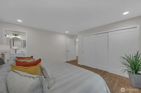 11701 100th Avenue NE Kirkland WA 98034
