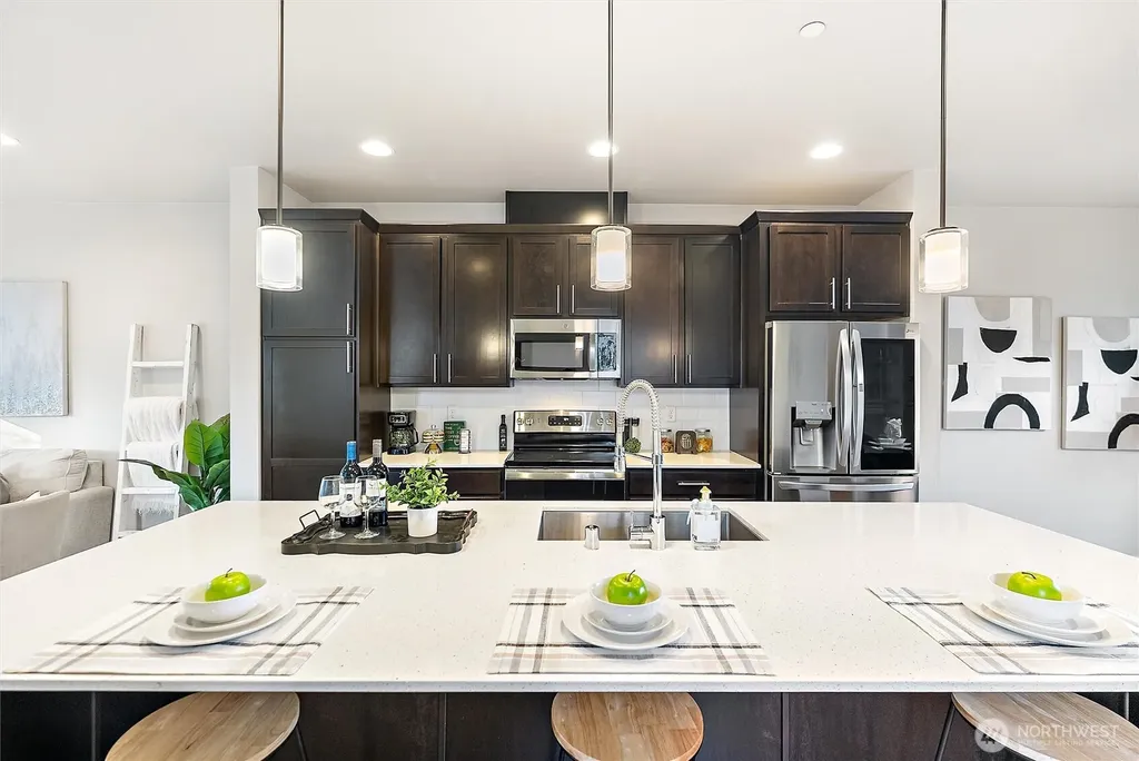 13717 Admiralty Way Lynnwood WA 98087
