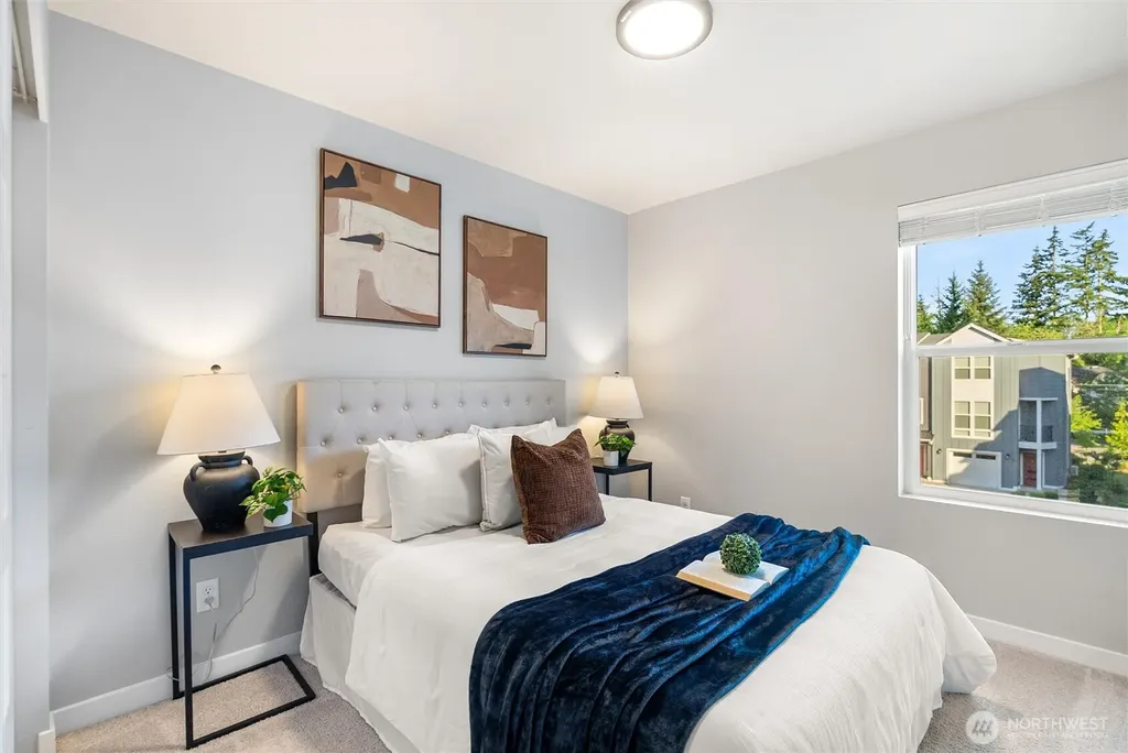 13717 Admiralty Way Lynnwood WA 98087