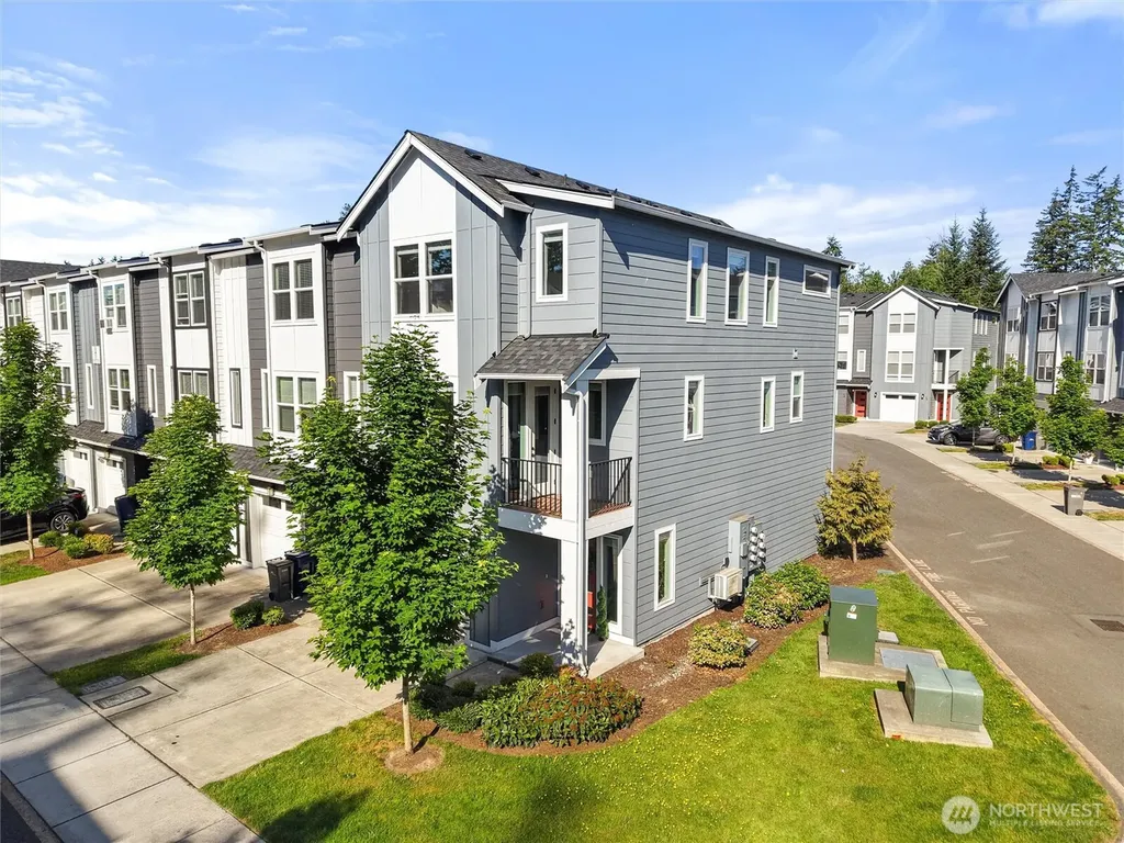 13717 Admiralty Way Lynnwood WA 98087