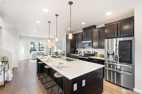 13717 Admiralty Way Lynnwood WA 98087