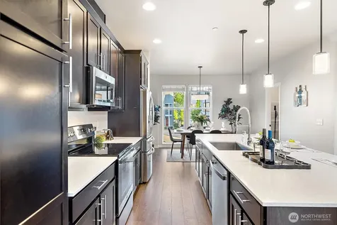 13717 Admiralty Way Lynnwood WA 98087