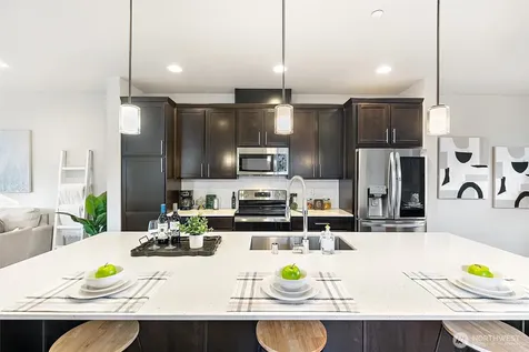 13717 Admiralty Way Lynnwood WA 98087