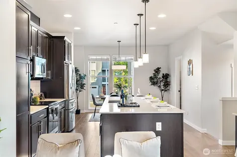 13717 Admiralty Way Lynnwood WA 98087
