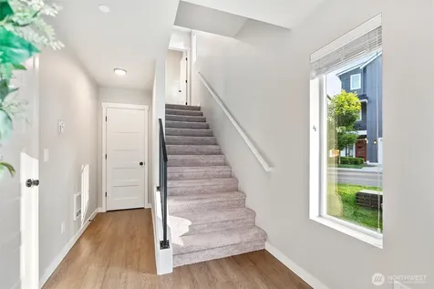 13717 Admiralty Way Lynnwood WA 98087