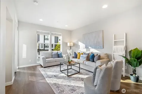 13717 Admiralty Way Lynnwood WA 98087