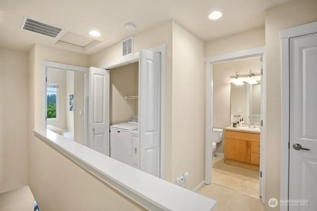 81 Sky Ridge Road NW Issaquah WA 98027