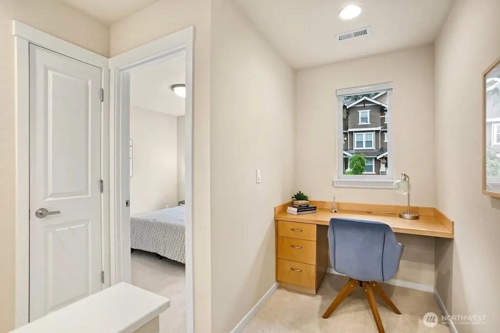 81 Sky Ridge Road NW Issaquah WA 98027