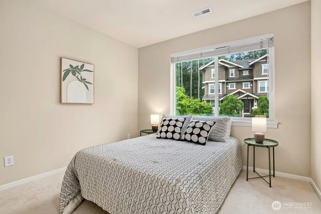 81 Sky Ridge Road NW Issaquah WA 98027