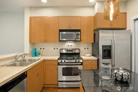 81 Sky Ridge Road NW Issaquah WA 98027