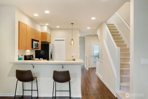 81 Sky Ridge Road NW Issaquah WA 98027