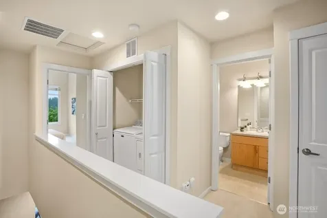 81 Sky Ridge Road NW Issaquah WA 98027