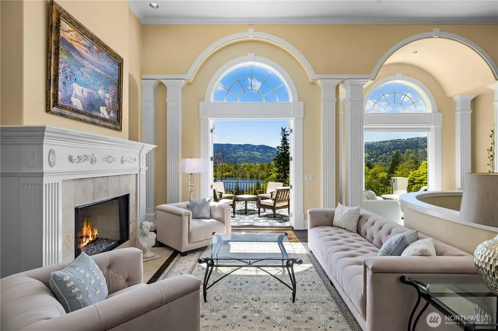 4145 Peregrine Point Way SE Sammamish WA 98075