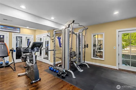 4145 Peregrine Point Way SE Sammamish WA 98075