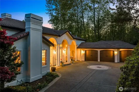 4145 Peregrine Point Way SE Sammamish WA 98075