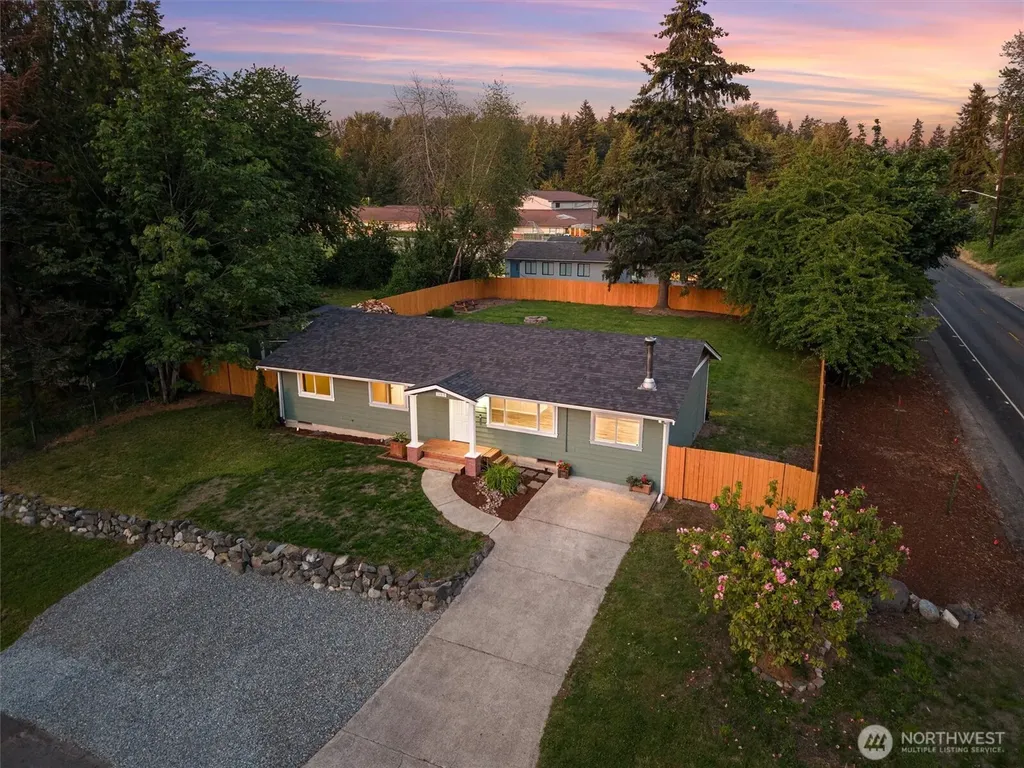 14319 127th Avenue E Puyallup WA 98374