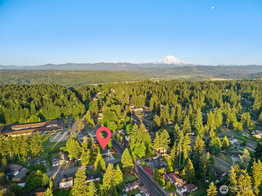 14319 127th Avenue E Puyallup WA 98374