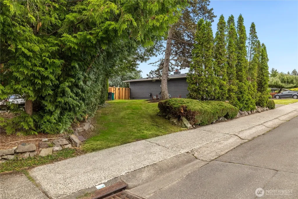 7608 140th Place NE Redmond WA 98052