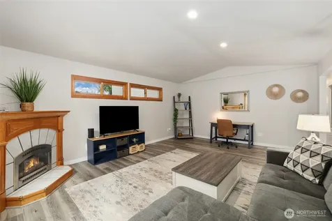 22336 122nd Avenue SE Kent WA 98031