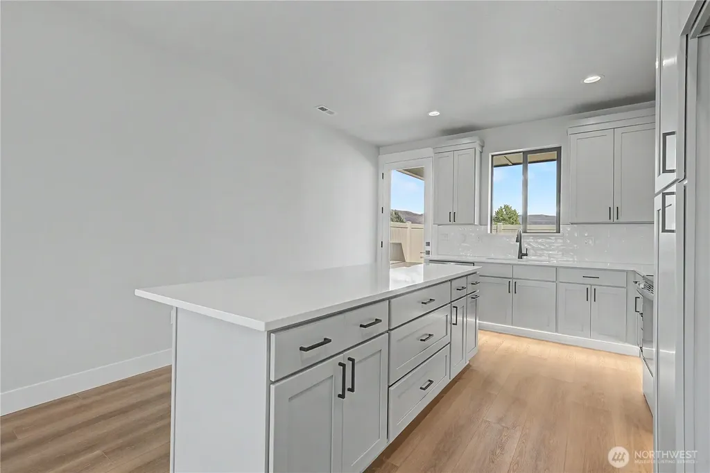 557 Perry Avenue East Wenatchee WA 98802