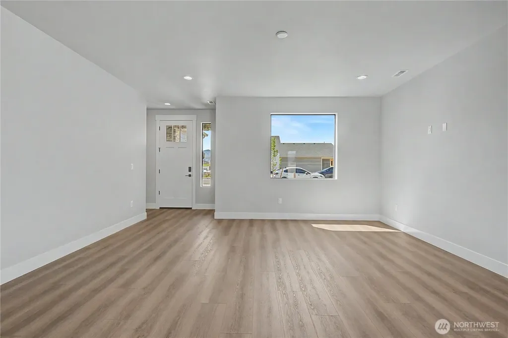 557 Perry Avenue East Wenatchee WA 98802