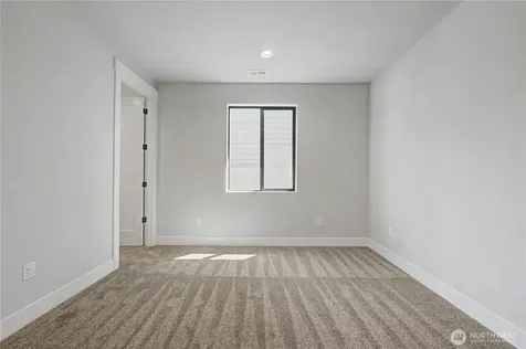 557 Perry Avenue East Wenatchee WA 98802