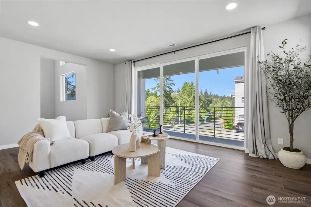 22615 69th Place W Mountlake Terrace WA 98043