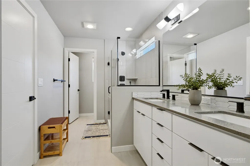22615 69th Place W Mountlake Terrace WA 98043