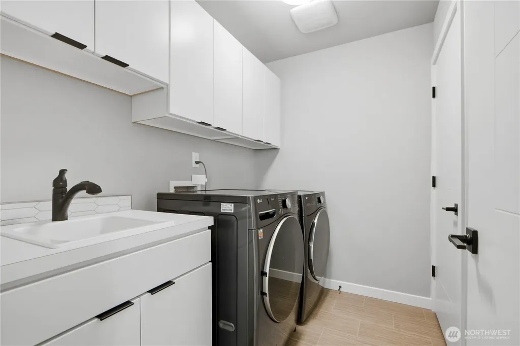 22615 69th Place W Mountlake Terrace WA 98043