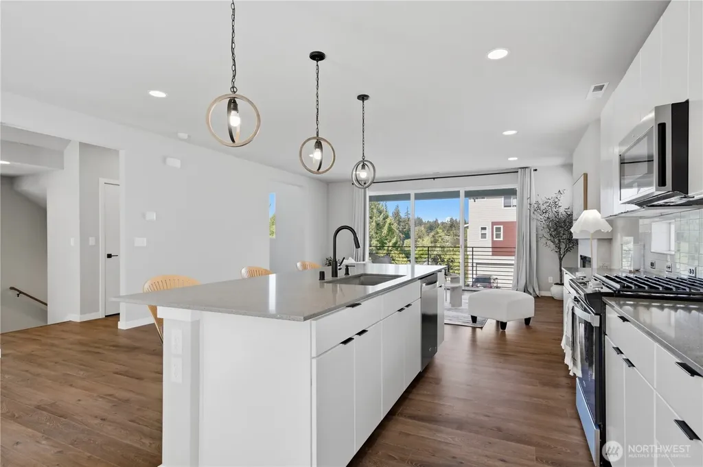 22615 69th Place W Mountlake Terrace WA 98043