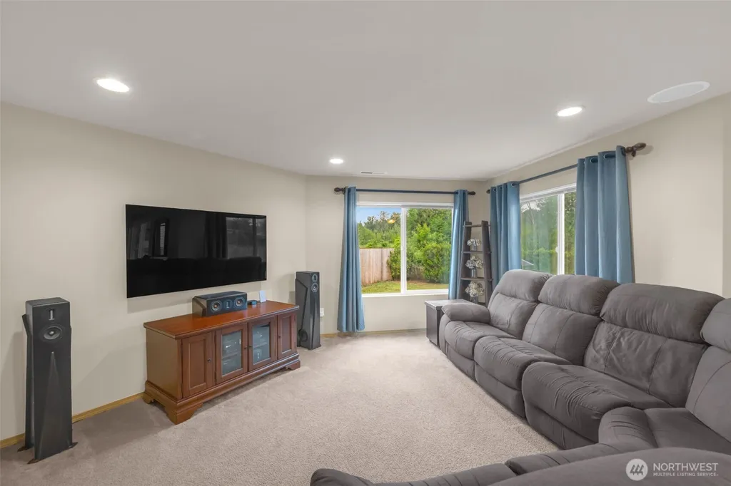 20489 Rustic View Rd SE Monroe WA 98272