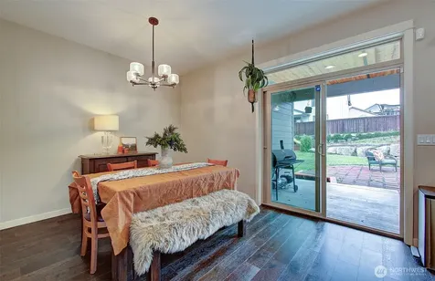 2307 E 6th Street La Center WA 98629