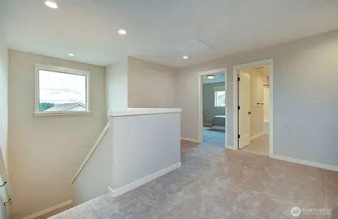 2307 E 6th Street La Center WA 98629