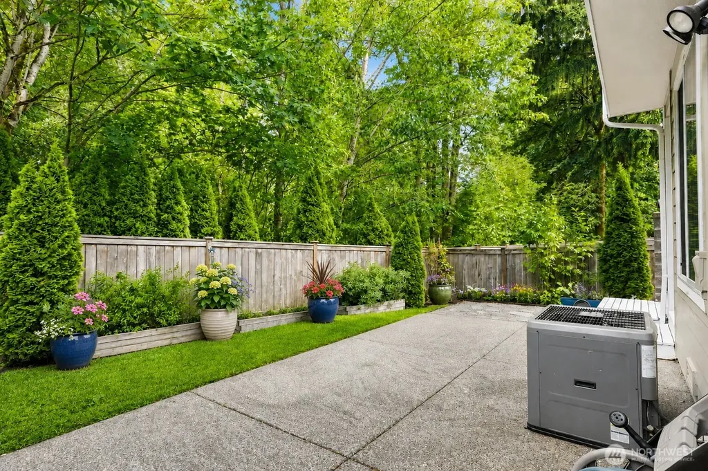 17120 114th Lane SE Renton WA 98055
