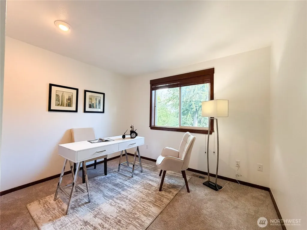 17120 114th Lane SE Renton WA 98055