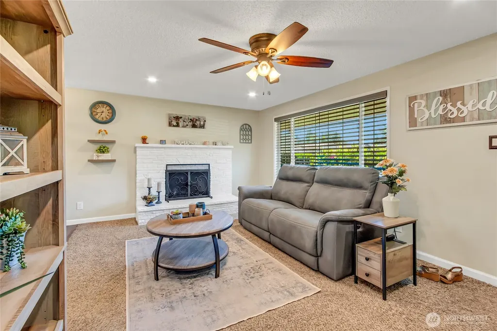 1309 99th Street E Tacoma WA 98445
