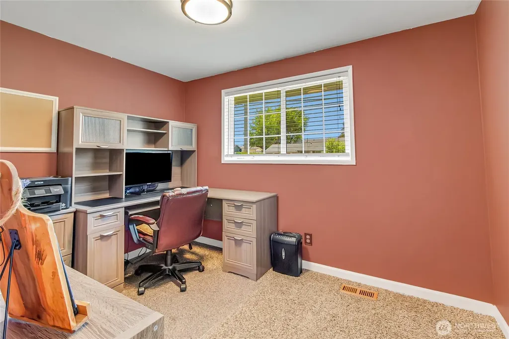 1309 99th Street E Tacoma WA 98445
