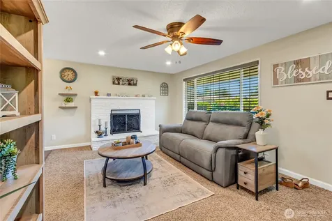 1309 99th Street E Tacoma WA 98445
