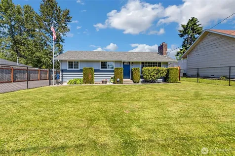1309 99th Street E Tacoma WA 98445