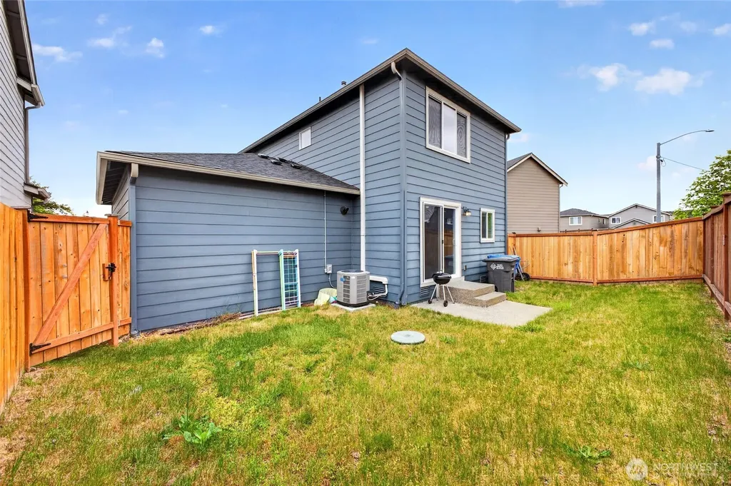 10816 185th Street E Puyallup WA 98374