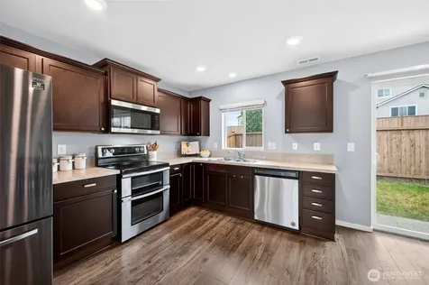 10816 185th Street E Puyallup WA 98374