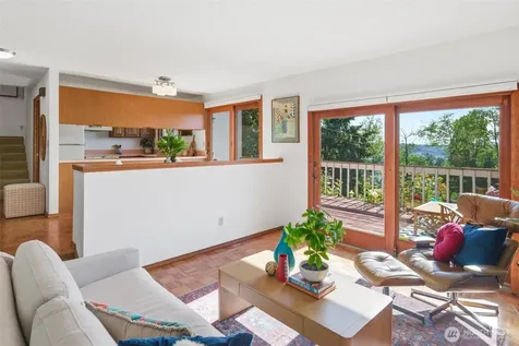 5113 19th Avenue S Seattle WA 98108