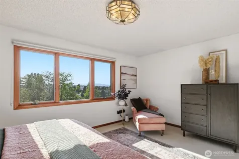 5113 19th Avenue S Seattle WA 98108