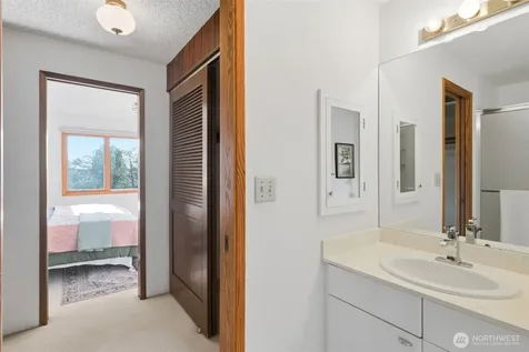 5113 19th Avenue S Seattle WA 98108