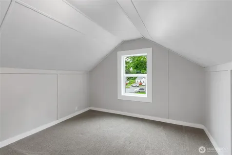 238 North Lane Tacoma WA 98404