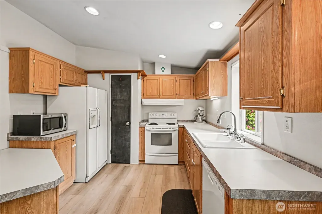 15800 SE 264th Street Covington WA 98042
