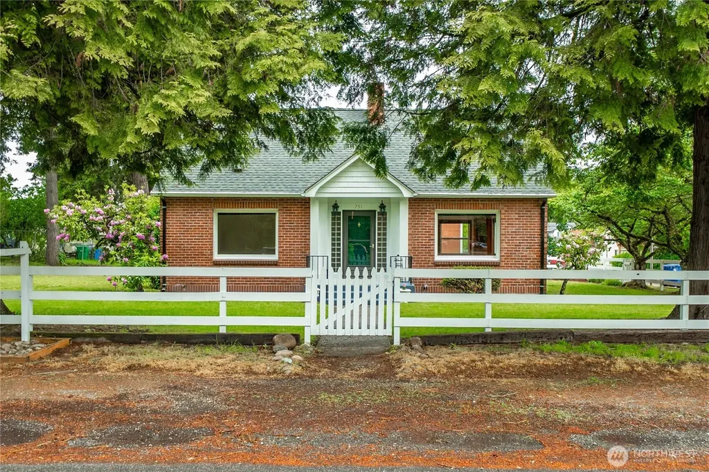 751 120th Street S Tacoma WA 98444