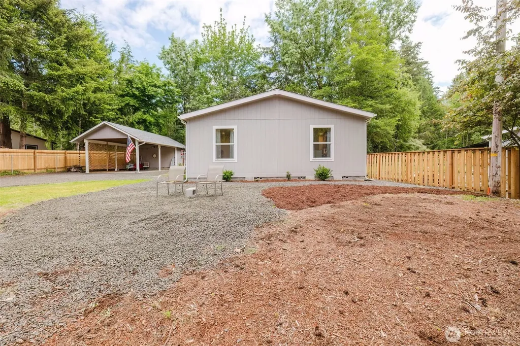 540 E Lakeshore Drive E Shelton WA 98584