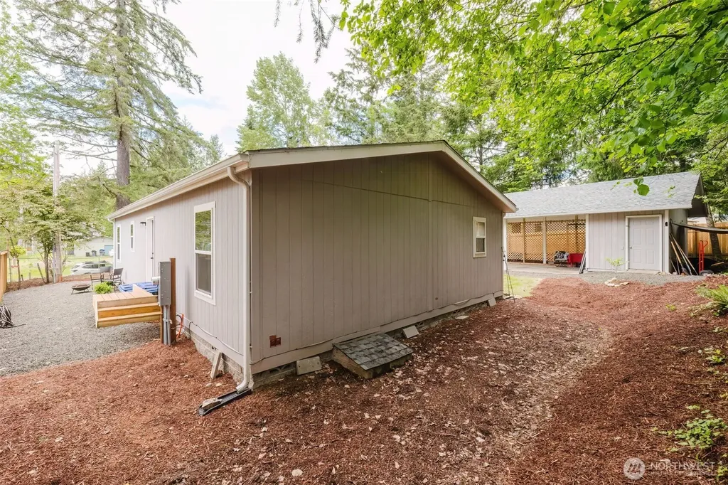 540 E Lakeshore Drive E Shelton WA 98584